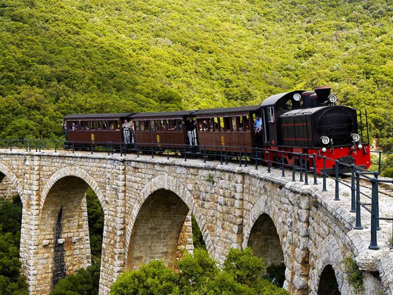 Pelion steam train - taxiinvolos.gr